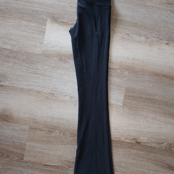 Ivivva By lululemon Girls Reversible pants 12 - Picture 2 of 8